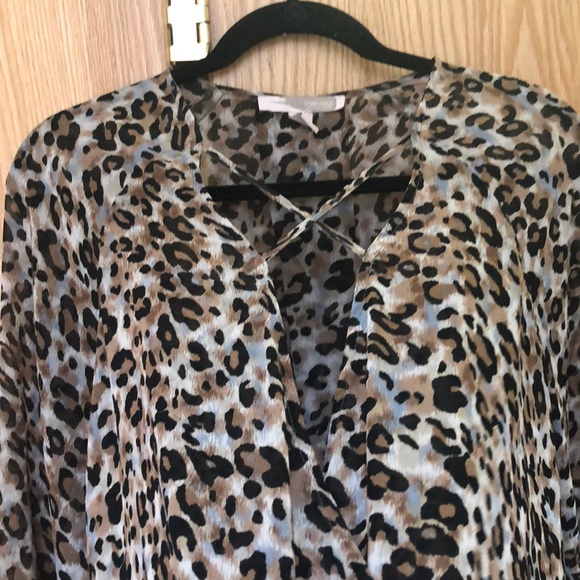 Cheetah criss cross surplice top forever 21 - Picture 3 of 6